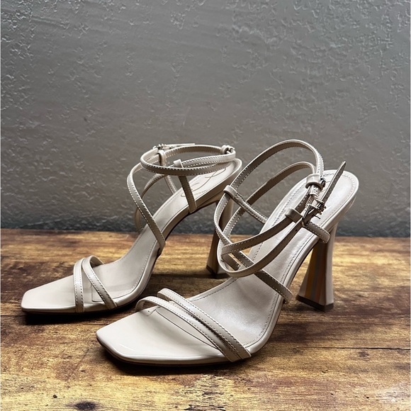 Sam Edelman Lela Strappy Heel Sandals Size 10 Beige Light Latte Patent - Picture 2 of 10